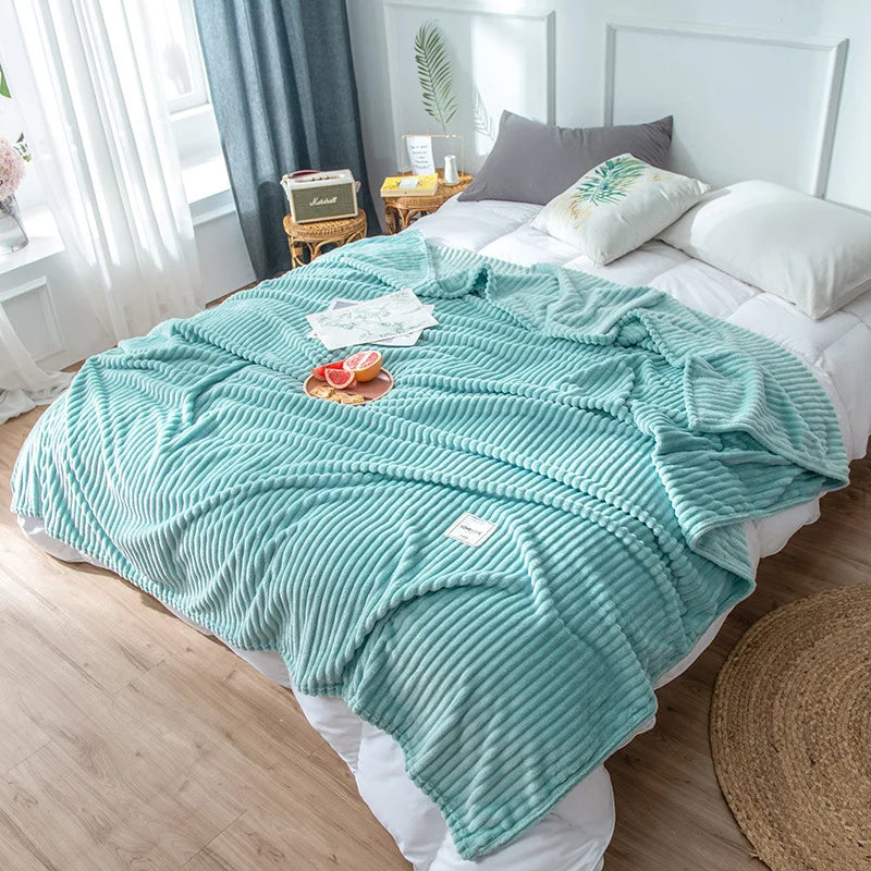 DecorBites™ Cozy Hug Blanket - Soft Sweatshirt Throw for Sofa & Bed